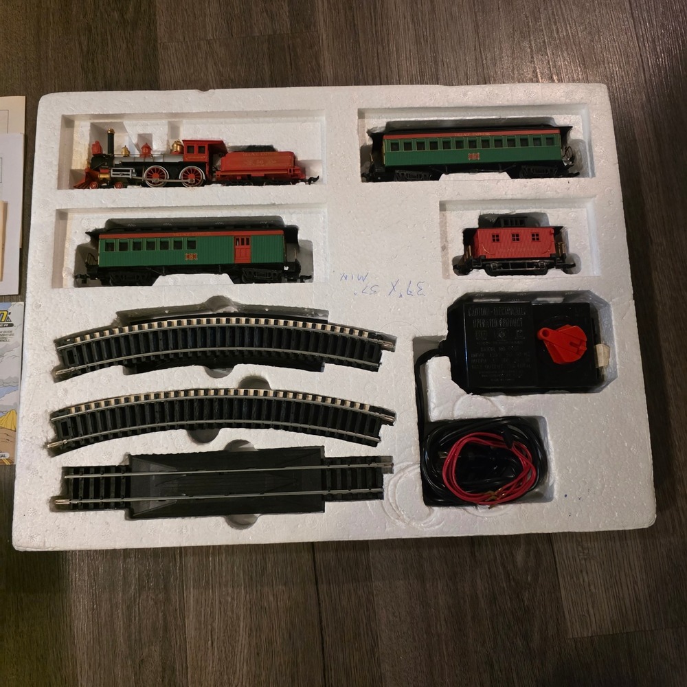 Deptartment 56 Train & Track Set Bachmann Heritage Village Express HO Scale